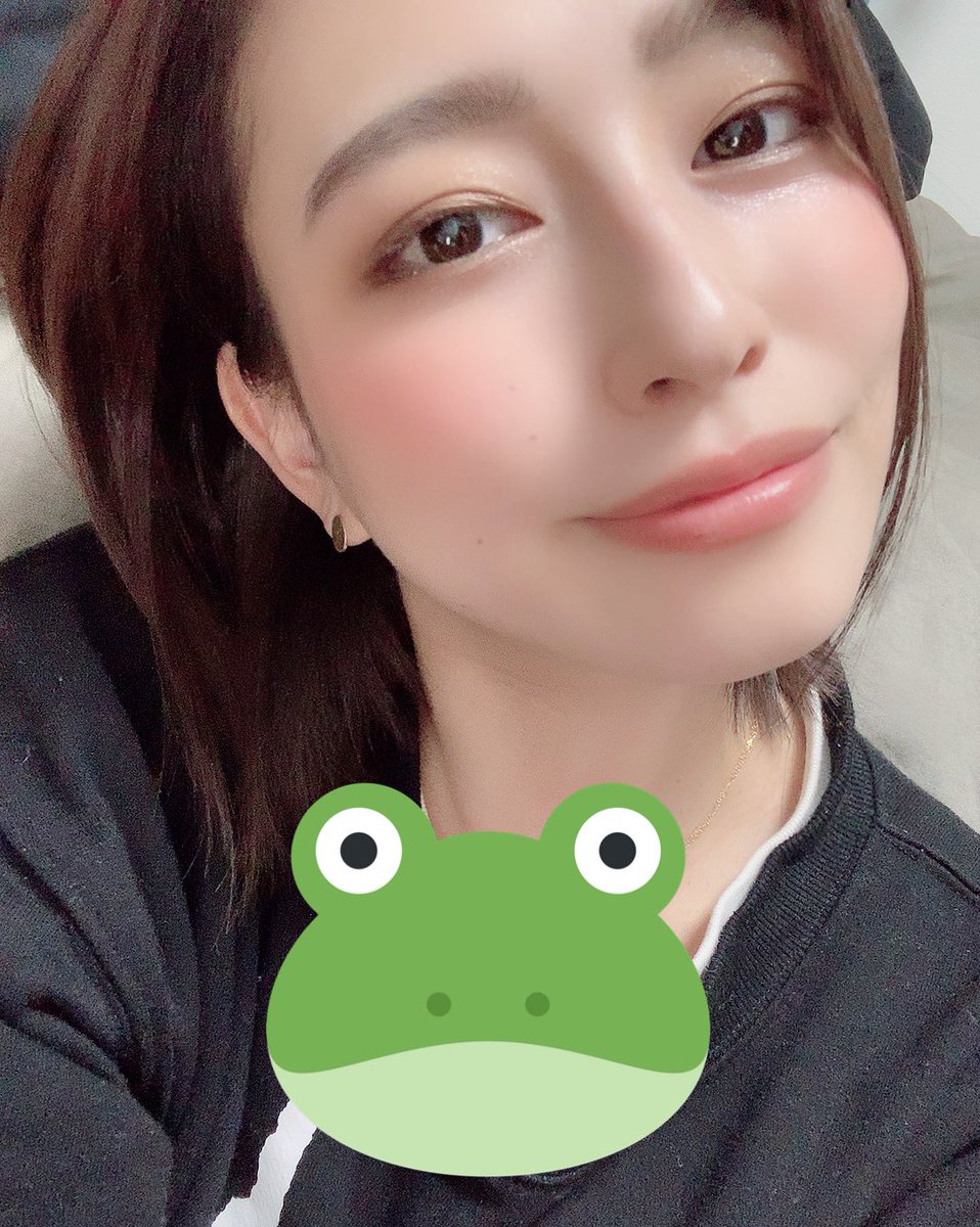 朝比奈すずか L B バービーズ Good Morning トイレに目が覚めた朝比奈です 笑 絵文字を色々見ていてカエルがいたから使ってみたんだけど そう言えば 私って カエル顔なの お友達にも言われるけど 自分でも思うんだよね ケロケロ 朝比奈すずか L B バービーズ Good Morning トイレに目が覚めた朝比奈です 笑 絵文字を色々見ていてカエルがいたから使ってみたんだけど そう言えば 私って カエル顔なの お友達にも言われるけど 自分でも思うんだよね ケロケロ