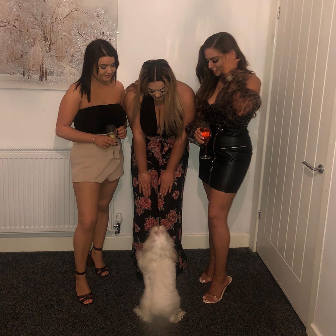 SimplyLisa4's tweet image. Got nice friends...sad they don't wanna be on here