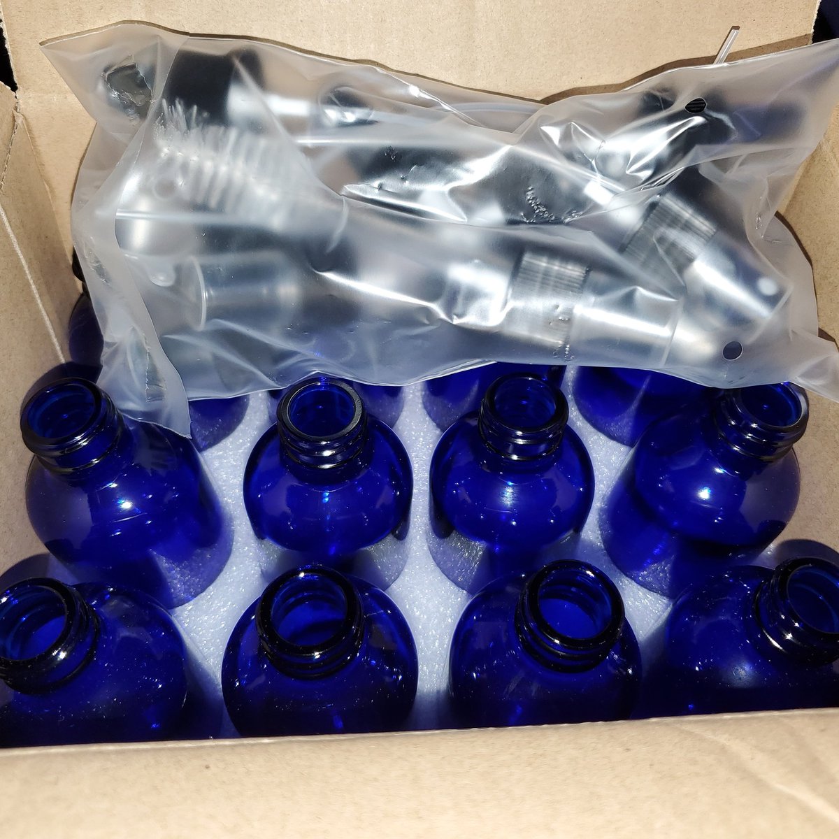 LyfeAligned's tweet image. #MadeitMonday: Or should I say... Makin' it MOONday... New Moon Money Spray &amp;amp; Full Moon B*tch, Get Out the Way Energy Clearing Spray will be added to the shop this week!
---
#newmoon #moonmagic #newmoonmagic #spaceclearing #energyclearing #stockingstuffers #holidaygifts