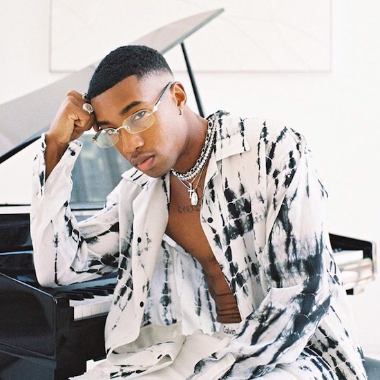 SoulBounce's tweet image. WATCH: Steven Christopher Is Living His Best Life In ‘Single Minded’ 😜 bit.ly/Single-Minded #StevenChristopher #SingleMinded #SoulBounce #music