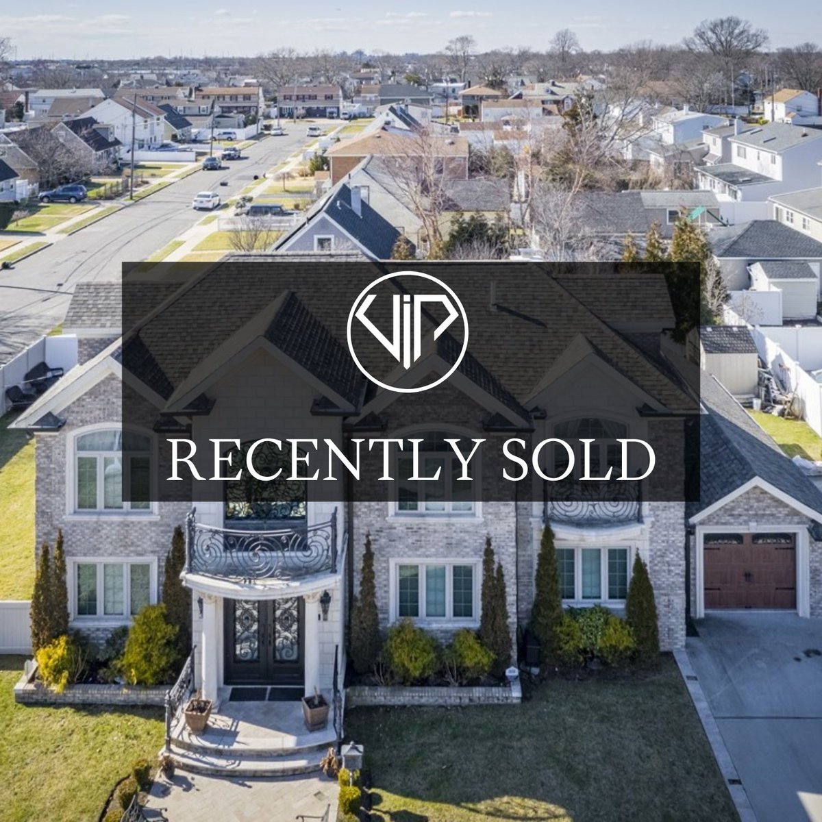 VIPropertiesNY's tweet image. Recently Sold! 3406 Lindbergh Avenue, Oceanside, NY 11572. CALL/TEXT: 516.791.1313

This 4 bedroom, 2 bath is settled in a friendly, welcoming neighborhood, and boasts high end energy efficiency and smart technology. 

Agent: Ahmed Mohamed

#oceanside #1brokerage #viproperties