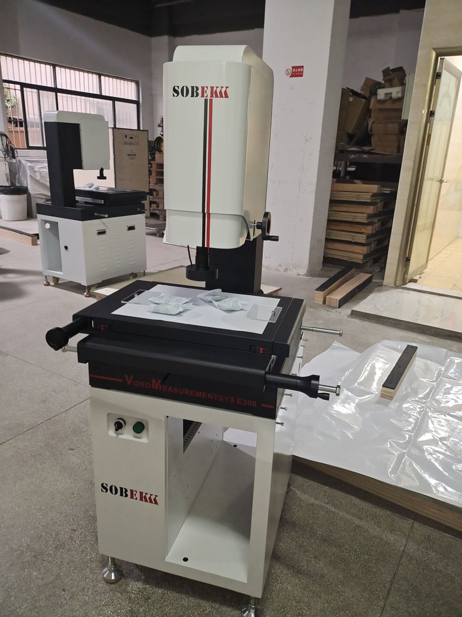 JackChenSobek's tweet image. E300 manual video measuring machine ship for Poland customer , XYZ travel range 300*200*200mm , vision magnification 44-258X, accuracy 3+L/200um #SOBEKK #E300 #VideoMeasuringMachine #Manual