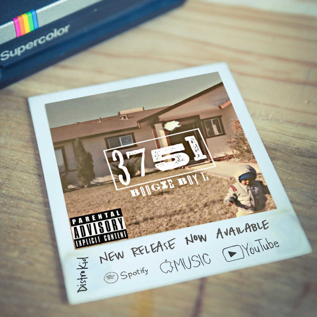 BoogieBoyL's tweet photo. The #reviews are comn in and they say it's a #Shmaccer Have you streamed it yet? 
#NewMixtape #Mixtape #RapMusic #TapIn #MusicStreams https://t.co/oTL0bNVCxe