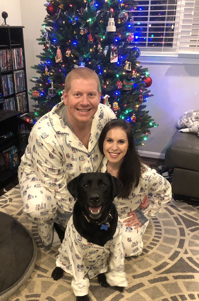 fyreman2006's tweet photo. Twitter fam deserves a virtual Christmas card from @Rachel_barreRN and I https://t.co/dPU3QK9oyM
