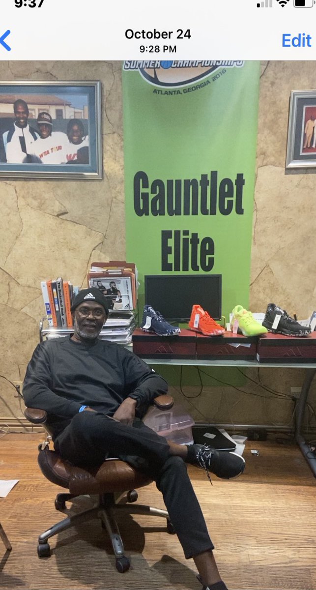 ntxfinest's tweet photo. Adidas 3SSB If you want play on one of 🔥🔥circuit this spring and summer hit me at coachc@txelitepremier.com #stripesovercheck https://t.co/0v2F2BbB0M