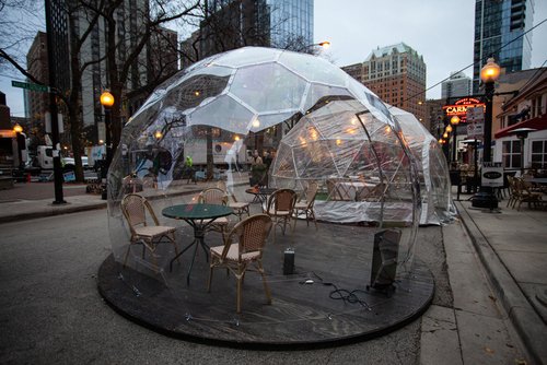 sociablecity's tweet photo. Is #OutdoorDining safer than #IndoorDining? #SociableCity
According to experts, #Outdoor tents that are #PoorlyVentilated are no diff than being inside.
Structures must be cleaned, aired out for 20 min, & ONLY shared by those from the #SameHousehold. https://t.co/6cPt7lZHBr https://t.co/dRP2D7XoOK