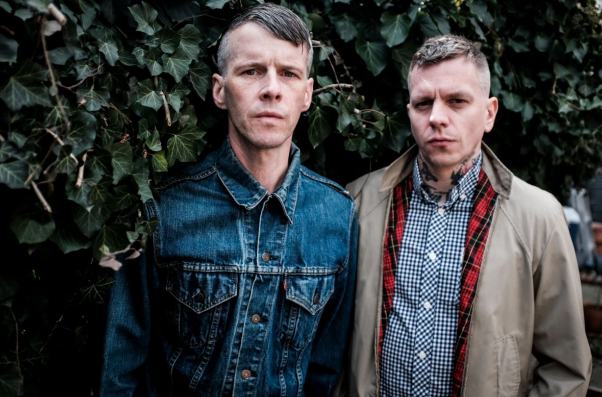 Today on #VolumeWest - <a href="/lyndseyparker/">Lÿndsey Parker</a> &amp; <a href="/DaveyHavok/">Davey Havok</a> chat w/ Matt Hock &amp; David Walsh of #SpaceCadet about their new song #ForeverForAWhile and upcoming album #LionOnALeash! Plus, they remember the late #CharleyPride and discuss the new <a href="/BeeGees/">Bee Gees</a> doc on <a href="/HBO/">HBO</a>. siriusxm.us/VolumeLIVE