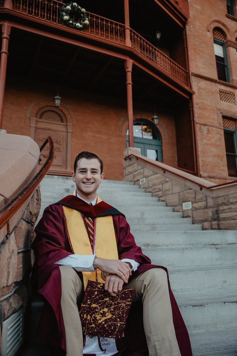 FrankieMcLister's tweet photo. Today, I become a 2X @Cronkite_ASU #SunDevil as I graduate with a masterโs in Mass Communication ๐ฑ
I am so thankful. Juggling this amidst a move, new job, wildfire, pandemic & election is now for the BOOKS!
See you tomorrow on @KVOA ๐ต๐ช๐ผ
#ASUgrad #CronkiteNation #DoubleDevil https://t.co/eEEfqq9EjU