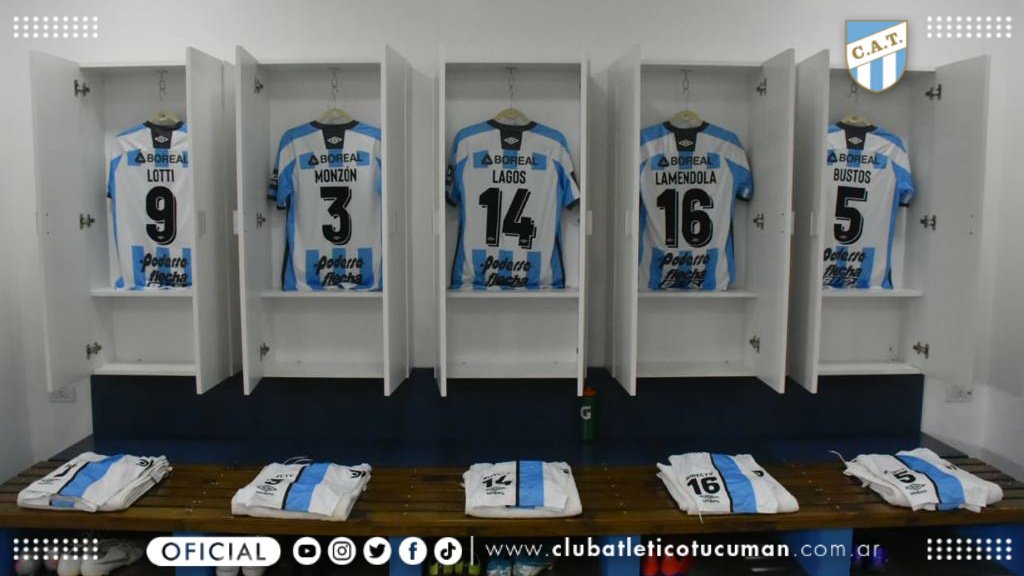 ATOficial's tweet photo. #CopaDiegoMaradona 🔟🏆

¡Todo listo!

Así se encuentra el vestuario de Atlético Tucumán.

#VamosDecano 💪💙 https://t.co/wJrap9RgLq
