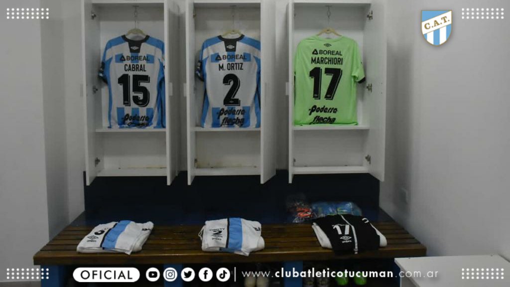 ATOficial's tweet photo. #CopaDiegoMaradona 🔟🏆

¡Todo listo!

Así se encuentra el vestuario de Atlético Tucumán.

#VamosDecano 💪💙 https://t.co/wJrap9RgLq