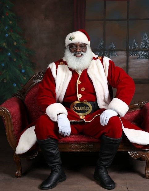 MsSingleMomEF's tweet photo. I'm getting ready for Santa! https://t.co/pIVbBjl4nh