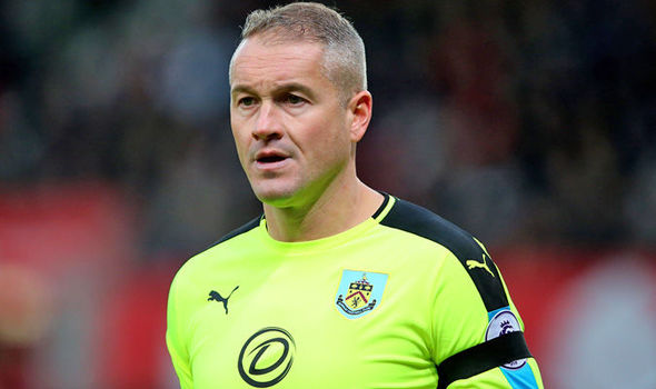 Happy Birthday to former   and goalkeeper Paul Robinson! 