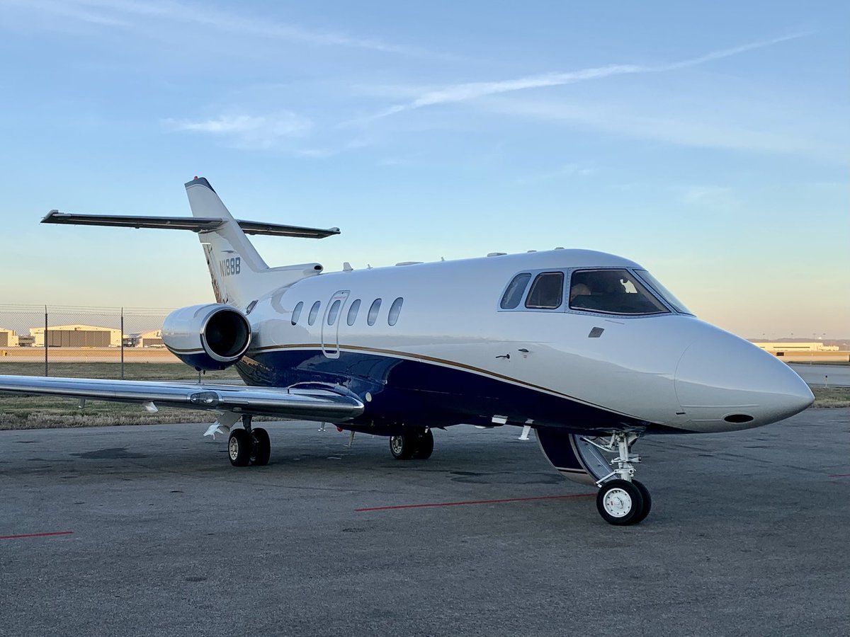 MeisingerKC's tweet photo. SOLD!!! 2007 Hawker 850XP!!! https://t.co/YXirGt1hup
