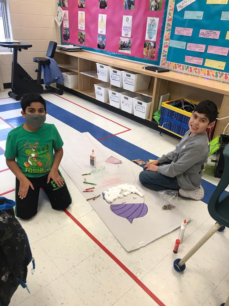 jcurriesclass's tweet photo. Is it even #christmas without the #threewiseman ?! So proud of how hard the ECL students worked on getting #thewalktochristmas ready @StRoseLimaOCSB https://t.co/pNqPrmmXnp