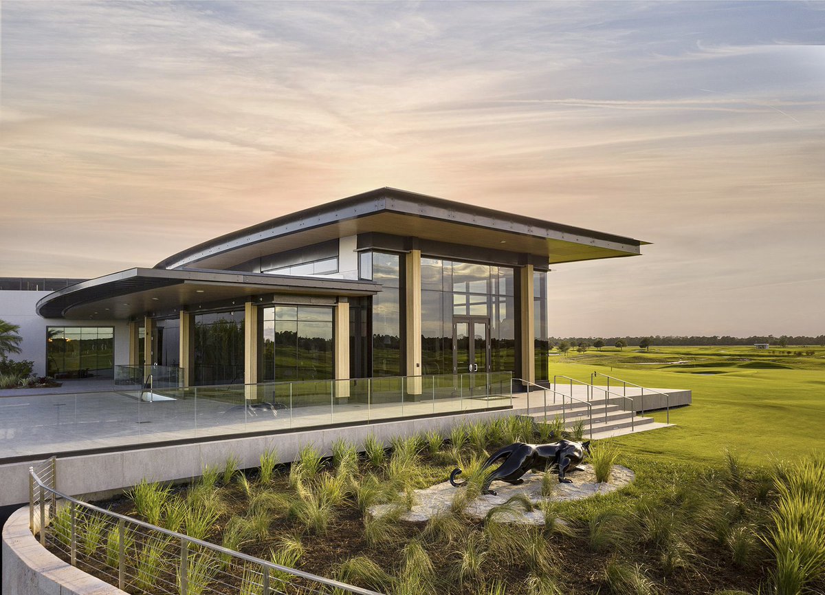 NickDePaula's tweet photo. Michael Jordan just opened “Grove XXIII,” a new private golf course in Florida.

The clubhouse entrance features elephant print from his iconic Air Jordan III and a “Black Cat” sculpture out front. https://t.co/pjhGdxNgtl