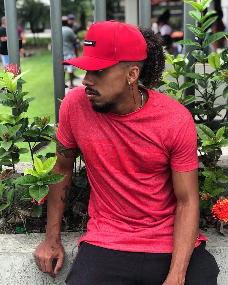 FC_mvdance's tweet photo. Até o infinito fica pequeno quando se trata do sentimento que tenho por você ❤

@Todd_aqui https://t.co/R0Tg9TtkWc