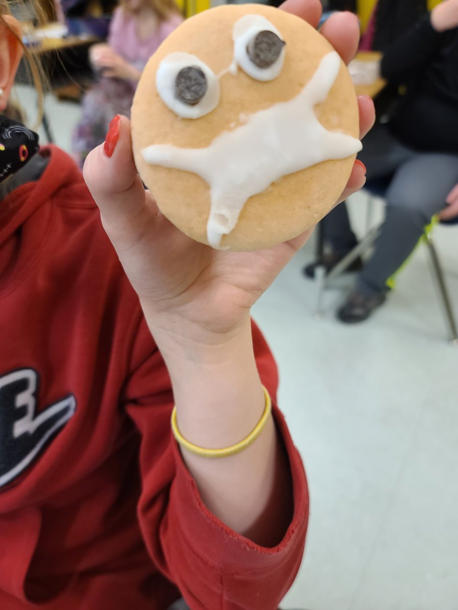 Take a look at this Covid cookie from one of my students. It brought a smile to everyone's face. <a href="/SunriseMathMan/">Allan Stevenson</a> <a href="/brentstokes753/">Brent Stokes</a> <a href="/MsBarringtonCG/">Ms Barrington</a> <a href="/RexFB/">Rex Ferguson-Baird</a> 
#roomtencent