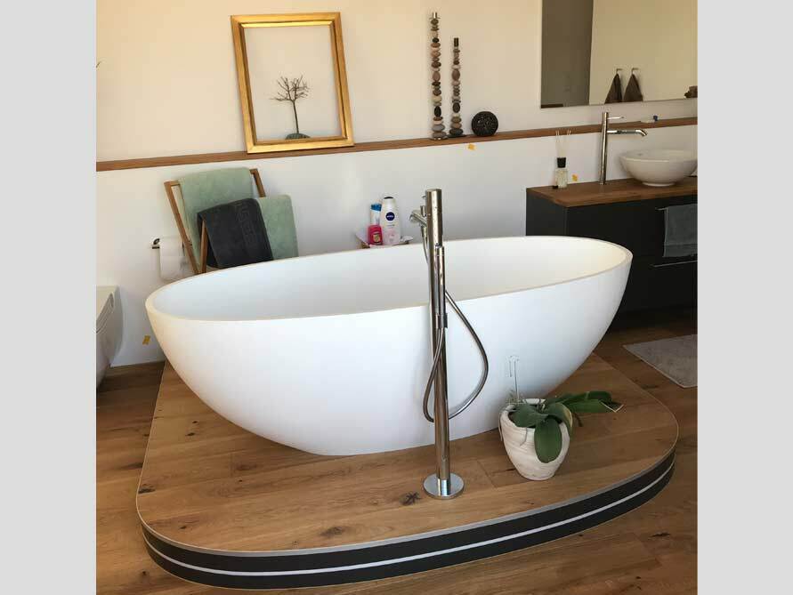 Baedermax's tweet photo. Freistehende Badewanne Piemont Medio https://t.co/j8Gs70Eo3V #badewanne #badezimmer #Bädermax  Badezimmer Ideen! Badezimmer mit der freistehenden Badewanne Piemont Medio https://t.co/j3E4o5uuPr