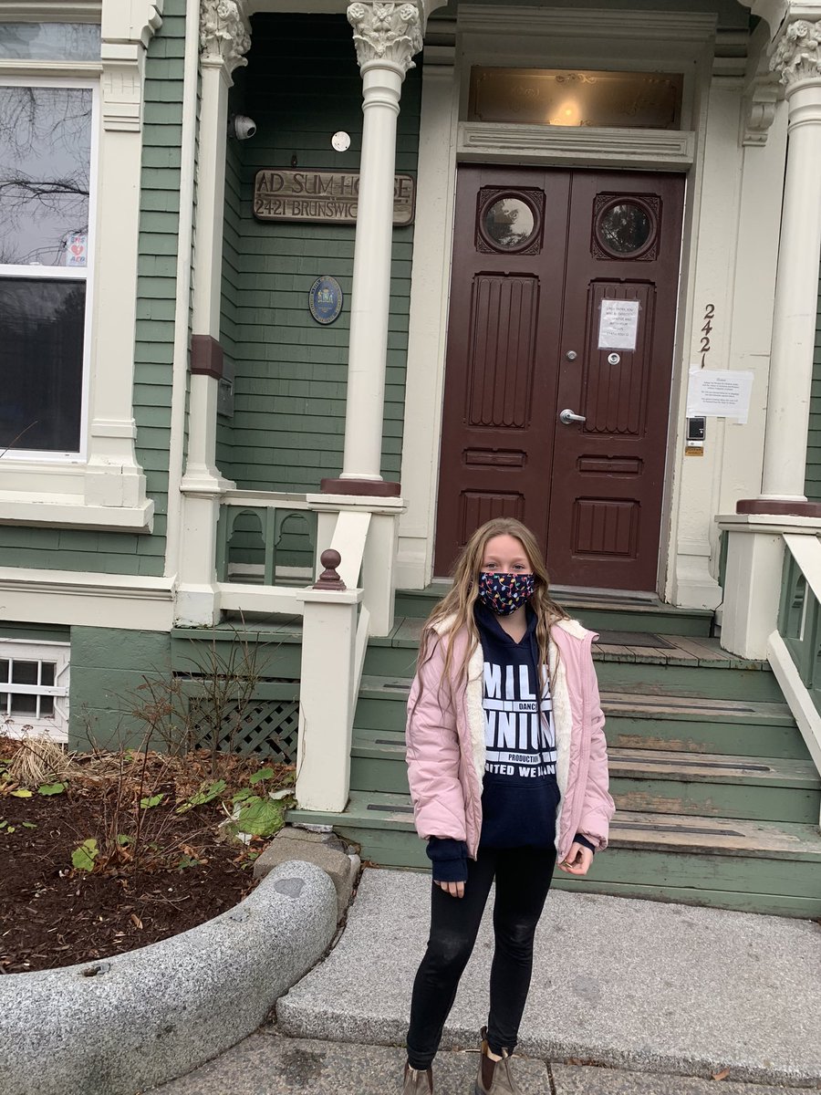 Jennife43563008's tweet photo. People are amazing! From collecting breakfast foods at the age of 7 to collecting for @adsumforwomen this year, the generous people in our lives make this possible. I want to send out a huge Thank you 🙏 from our house to yours. #actsofkindness #changemaker  #proudmom https://t.co/YcsISqkc4u
