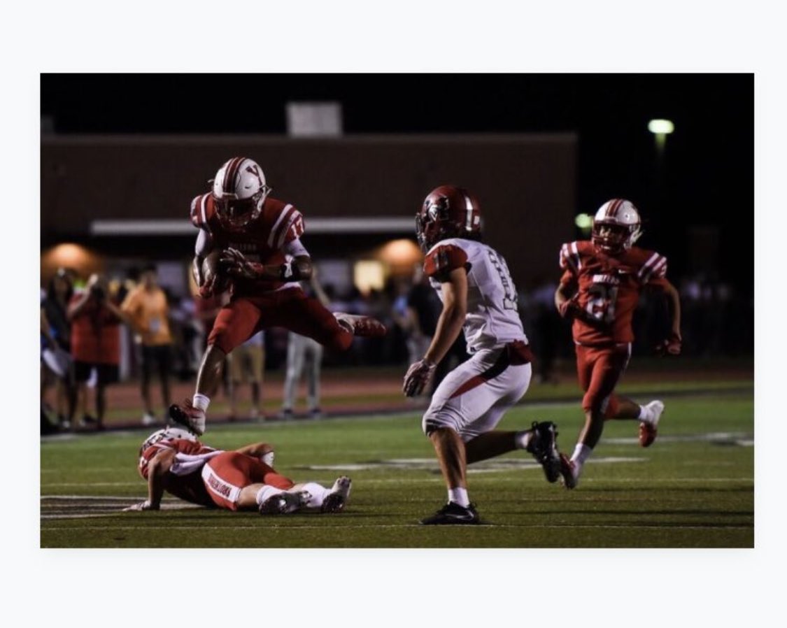 Jacob1Moore's tweet photo. You never know what someone is going through, and it hurts me that I didn’t know what he was going through. Antonio was one of the hardest working players I’ve ever played with. I’ll never forget the energy he brought to the field and to life in general. #FlyHigh17 https://t.co/2mEAkLUfB1
