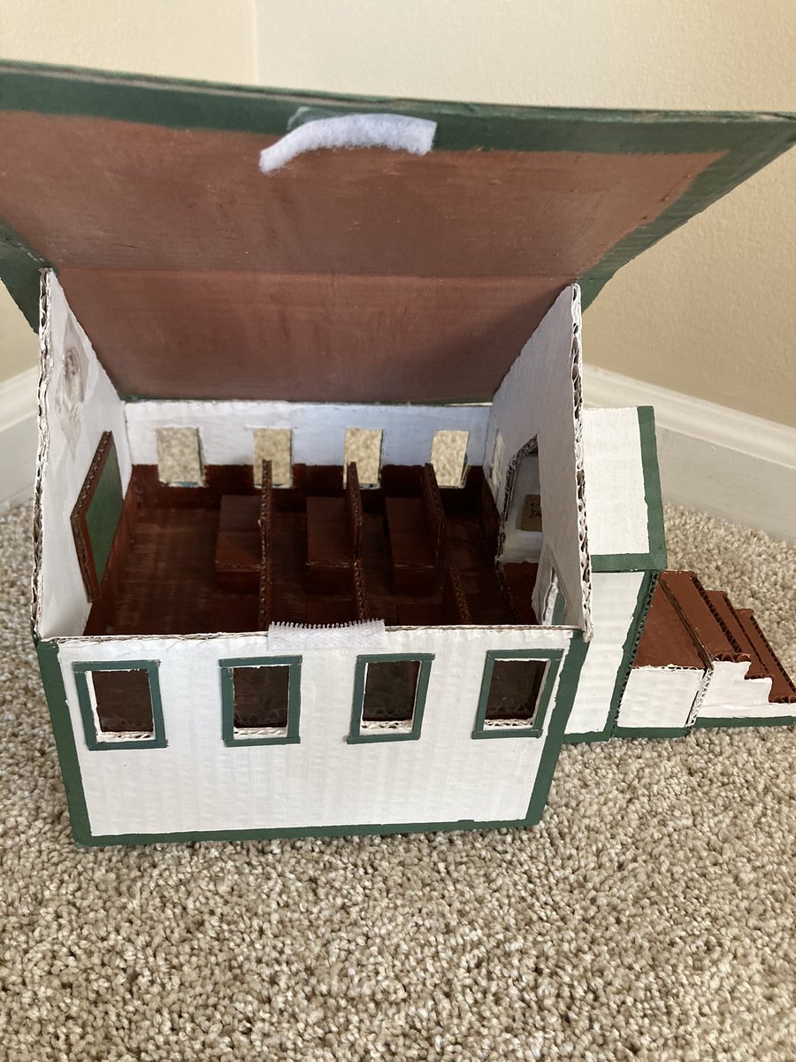 _ella_vanilla_'s tweet photo. Just in case more proof was needed that I am in love with this show, here is an mini art project I did for a sculpture class. We had 10 days to design, cut, assemble, and paint. There are definitely a few flaws, but they just add to the church’s personality!😉 #Hearties https://t.co/fKhQ1EnTXv