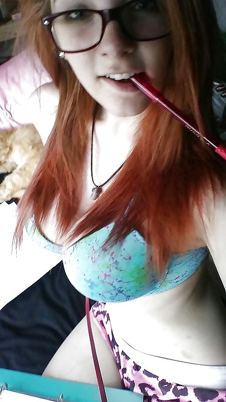 Lily96928647's tweet photo. Study Time ❤ https://t.co/C2CqOoHsOA