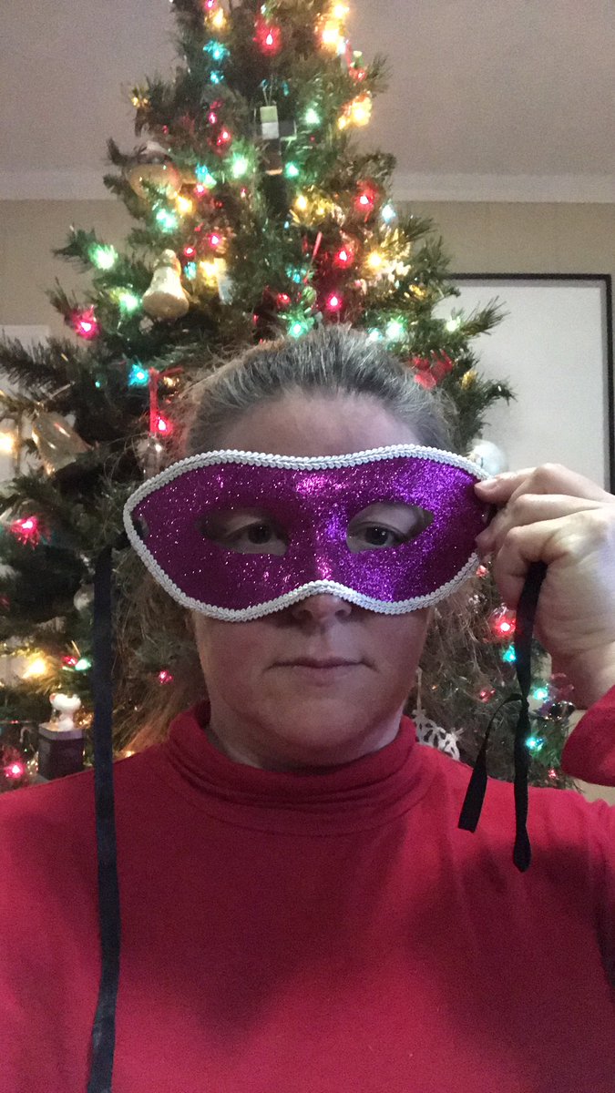 KimABCProject's tweet photo. @abcprojectsc The Mardi Gras grinch? #creativeteacherSC https://t.co/s1xU6c7PNz