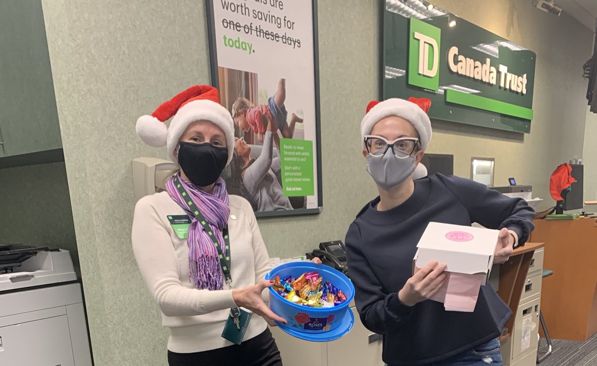 Day 1 of the 5 days of Christmas ! #shoplocal #chemongstrong #peterborough #couturecandypeterborough @TinorSebastien⁩ ⁦<a href="/MichelleW_TD/">Michelle Wilson</a>⁩ ⁦<a href="/ashkayz/">ashley gallant</a>⁩