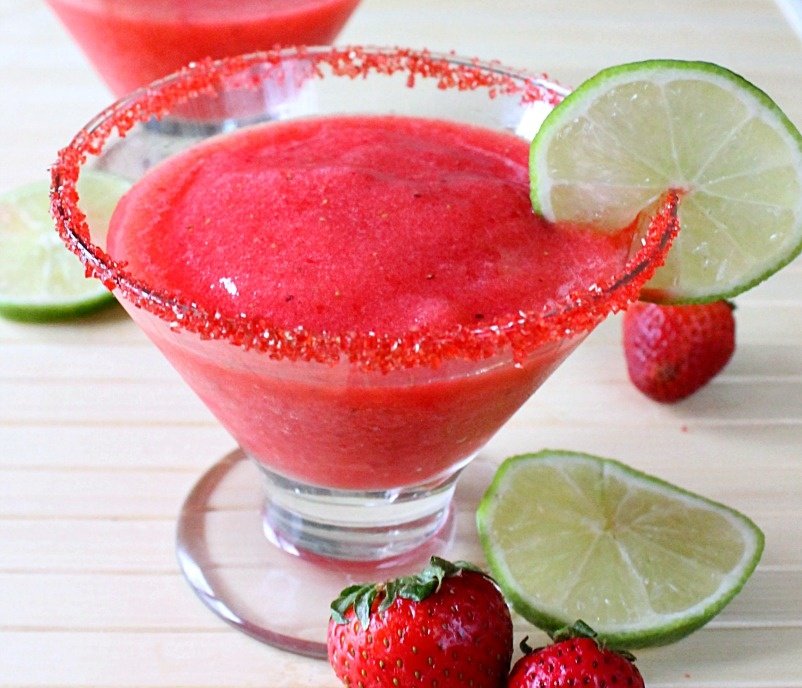 Corpsetwt_Cafe's tweet photo. CHOCOLATE TREASURE BOX AND A VIRGIN STRAWBERRY MARGARITA FOR @HunnyBeezzzz
"HAPPY 1K"
FROM @FERAL_C0RPSE_ https://t.co/ifJhUvRVlb