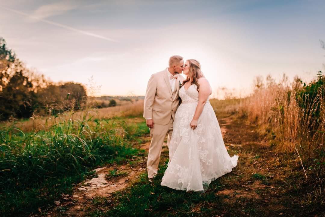 WildThree_photo's tweet photo. #floridaweddings #destinationwedding #miamiweddingphotographer #floridawedding #elopementphotographer #floridaweddingphotographer #weddinginspiration #weddingwire #thatsdarling #tampaweddingphotographer #weddingday #theknot #wedding #weddinginspo #weddingphotographer https://t.co/IT0ltgk8RJ