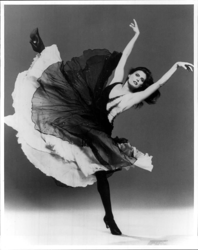 HeatherBurian's tweet photo. The world lost a queen, a titan, a legend in the dance universe. I studied any video I could get my hands on of Ann Reinking. I had a photo of her in my room growing up for motivation &amp; out of sheer adoration. Rest in power to this dance icon. My heart 💔
https://t.co/e2u8yqCzut https://t.co/nhoI7ej1Bj