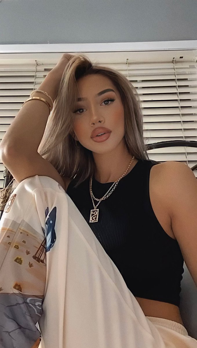 natalimestaaa's tweet photo. Double the trouble https://t.co/EYTqoGx6Ay