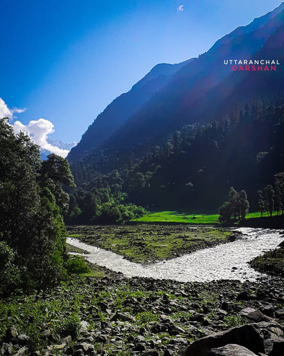 Thikane24's tweet photo. Located at an elevation of 3717m in the #Garhwal #Himalayas, is a treacherous yet a magnificent #trek called Khatling Glacier Trek. #Glacier is the source of Bhilangna River and is surrounded by the four #Himalayan peaks.
@UTDBofficial #Uttarakhand #nature #offbeatuk #Tourism https://t.co/J53n8fKInD