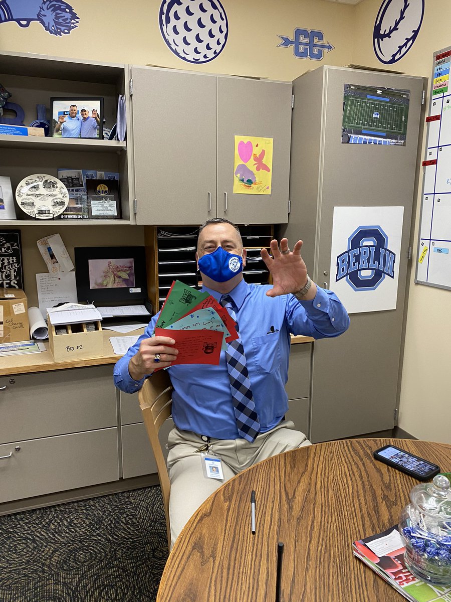 Official 🐻 Mrs. Mimna tweet media