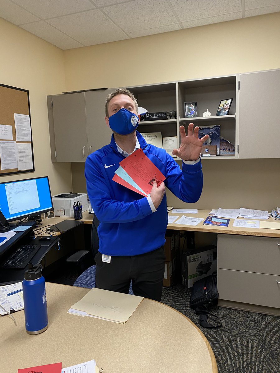 Official 🐻 Mrs. Mimna tweet media