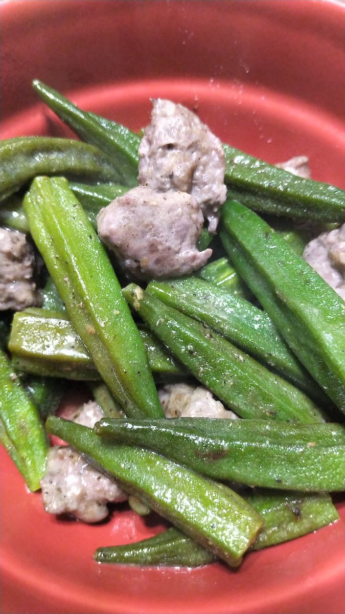 Ms_Schif's tweet photo. Okra and goose sausage meatballs.
#nomnom
#canadiancooking #wildalberta #homemade #whatieat https://t.co/jLTU6VZfL6