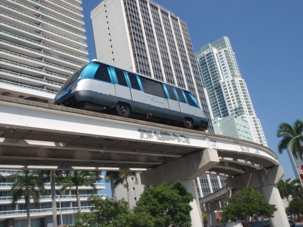 On more thing,If you live downtown you can use the MetroMover... it's kinda like a boring Disney ride... But it will take you all over Downtown Miami for FREE