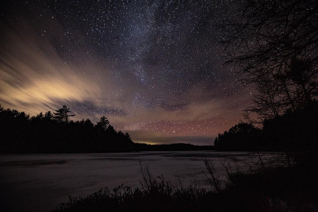 The show's not over until the stars come out ✨

📸: <a href="/arivetinglife/">A Riveting Life</a>