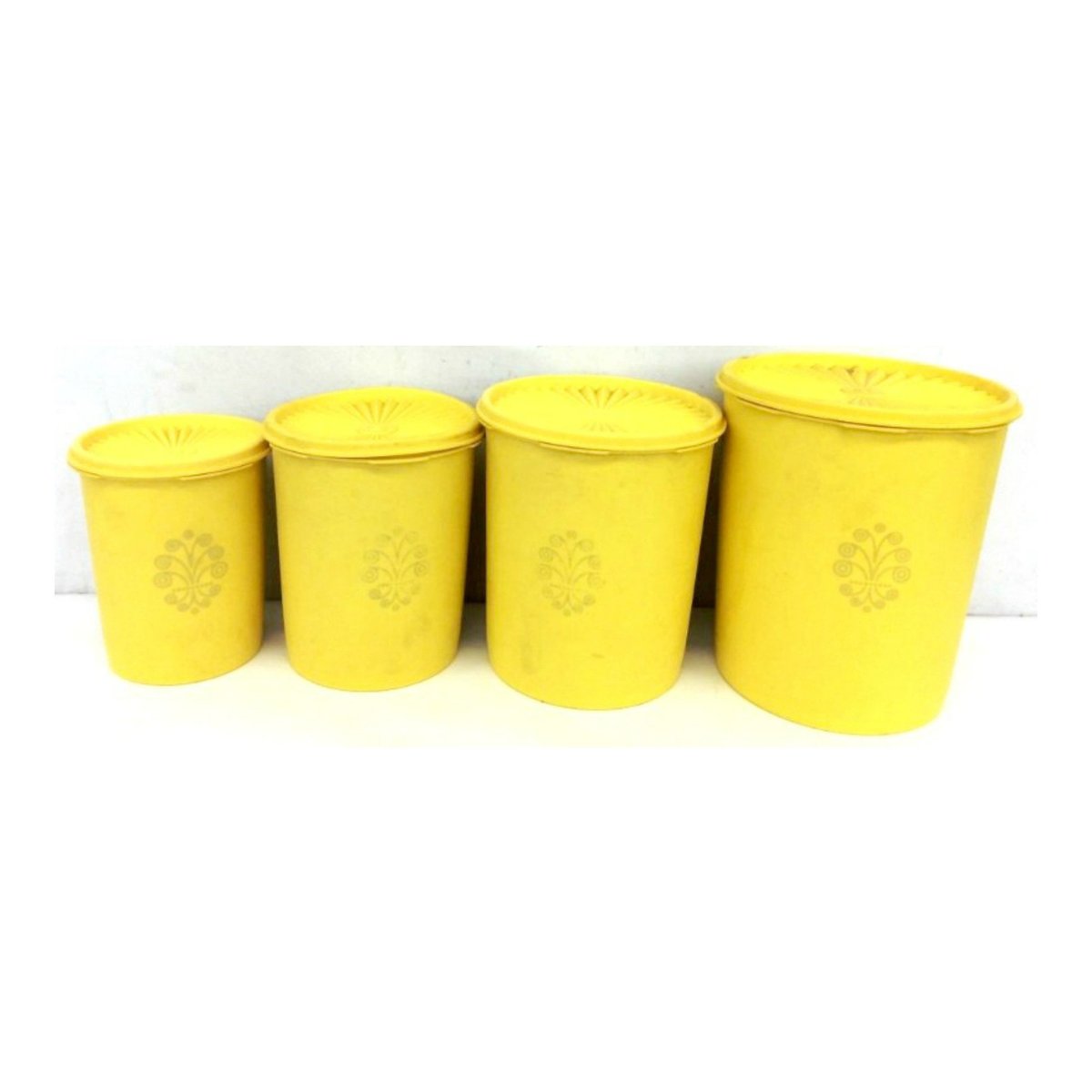 JunkYardBlonde's tweet photo. Vintage Yellow Tupperware Canister Set, 4 Pc Set https://t.co/lCc4gsobNw #yellow #tupperware #vintagetupperware #orangetupperware #retrocanisters #plasticcanisters #retrokitchen #vintage #canisterset https://t.co/d7UOxXciBp