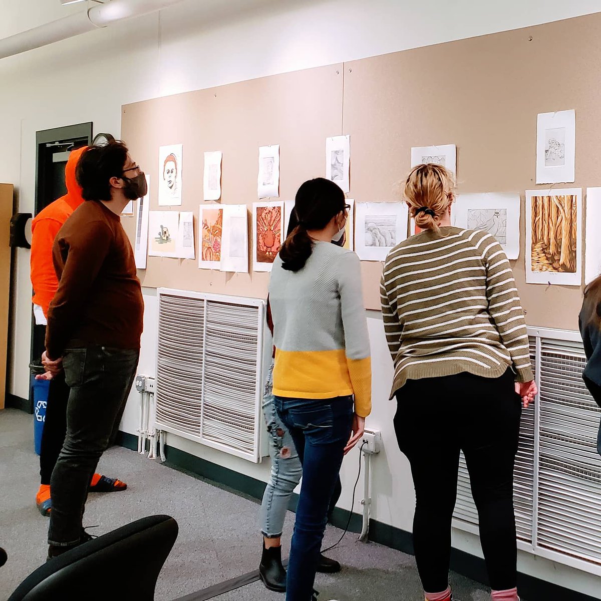 Judsonartdesign's tweet photo. Here's a sneak peak into our final printmaking crit! Congrats to our students for finishing the fall semester, enjoy the break! โ๏ธ
-
#finals #adcommunity #winterbreak https://t.co/cDWRmI4PYu