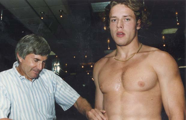 As a little kid Pavel Bure was my goat and he wore this jersey and it's got style and cohesion. Back then I didn't even perceive the logo as a skate so I just drew Habs logos in my cahiers. That's a shame. But besides that 1 major con this jersey is great and doesnt try too hard.