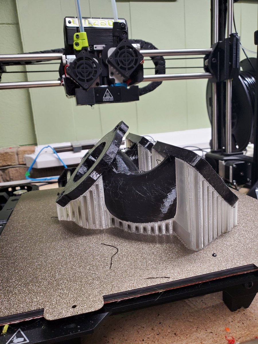 JoeSpanierMakes's tweet photo. Sooooo I don't want to ever use normal supports again. PLA with @3D_Fuel PETG model material on the @lulzbot3D  Taz pro. It took a while but the supports just popped right off. So cool. https://t.co/NKblUUn3hN