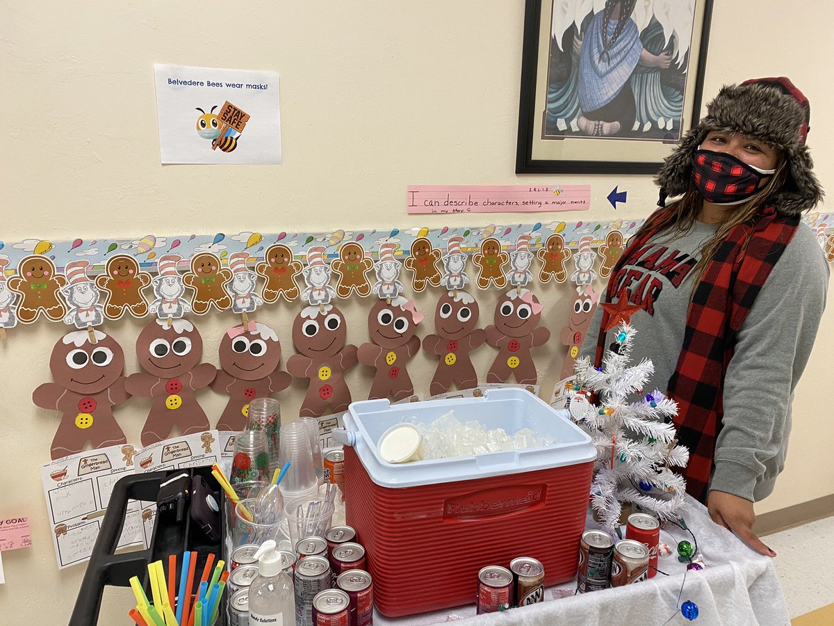 mrsHSK's tweet photo. PTA and admin spreading some holiday cheer and saying thanks to our amazing @BelvedereBees teachers for keeping us aFLOAT! @amy_tomas_lopez https://t.co/LqGng9lMdo