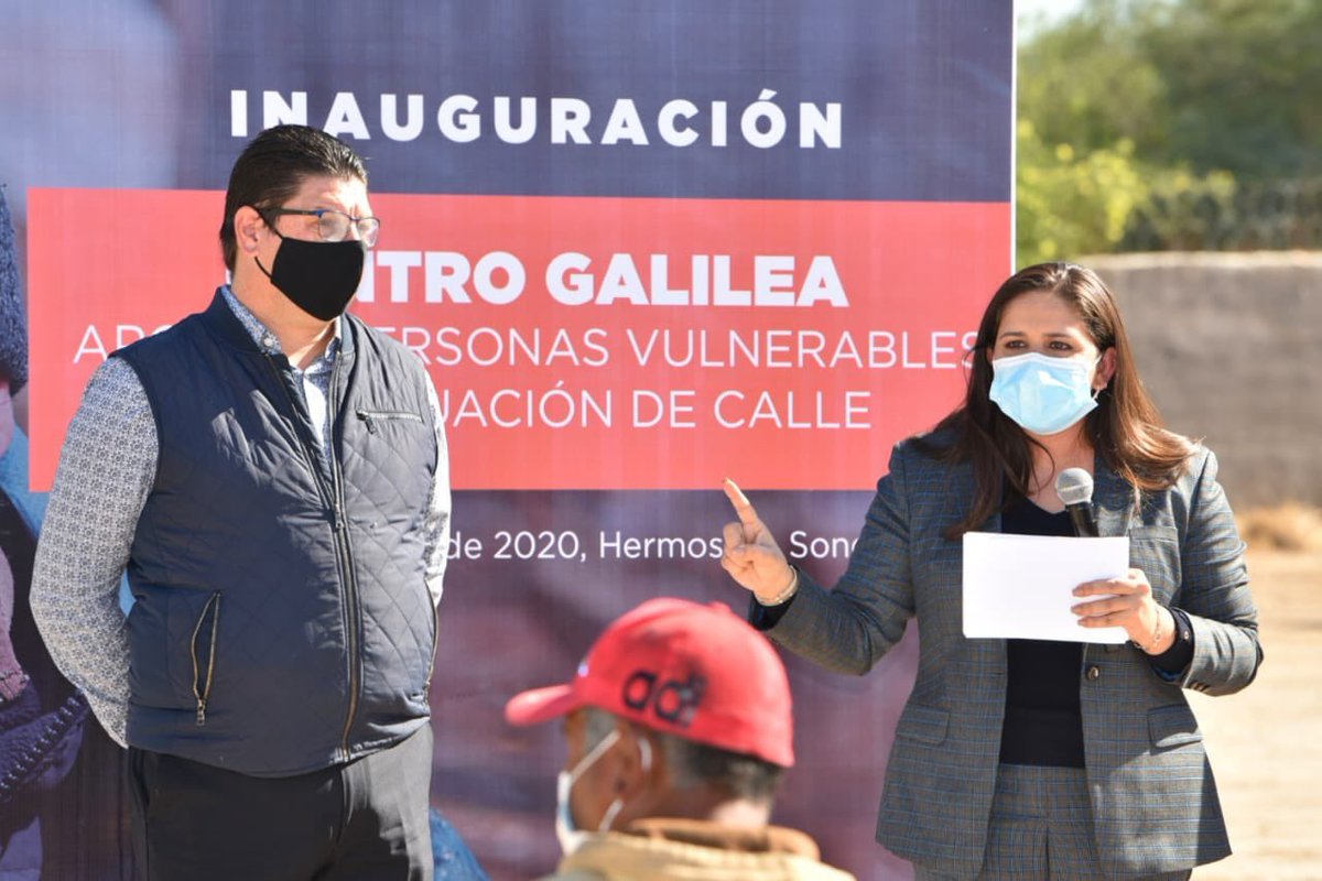 CelidaLopezc's tweet photo. El @CentroGalilea nos permite ver, reconocer y actuar para atender a personas en situación de calle. Todos somos comunidad, todos podemos ayudar al más necesitado. Gracias querido amigo @EdgarSallard por tu liderazgo en esta maravillosa causa. #PorEllosCentroGalilea https://t.co/q27wMW2lhE