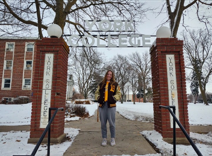 cheymcooper's tweet photo. Extremely excited to say I have recieved an offer from York College!  A huge thank you to Coach Miller &amp; @YCPanthersSB for having me today!! #PantherPride https://t.co/49a6a8l4s1