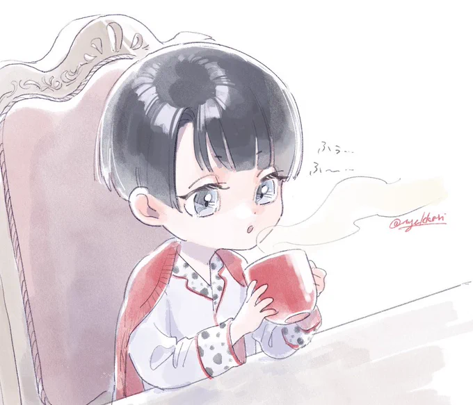 ホットミルクに蜂蜜を入れて飲むのが好きだったかもしれないちいこデビち…(ちっちゃい時はシナモンあんまり好きじゃなかったらかわいいな…) 