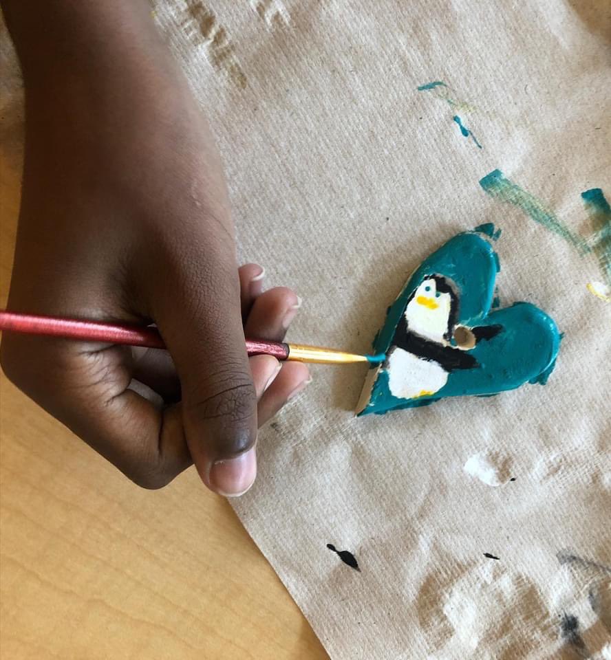 wpcLRSD's tweet photo. Today was delivery day of over 500 heart ornaments to St.Boniface and Concordia hospitals #heartsforheroes Artists (grades 1-12) saying thank you to healthcare workers, and send love to patients in care. #projectjoylrsd @frontenacLRSD @vanierLRSD @SageCreekLRSD @archwoodLRSD https://t.co/ix53MJGxpX