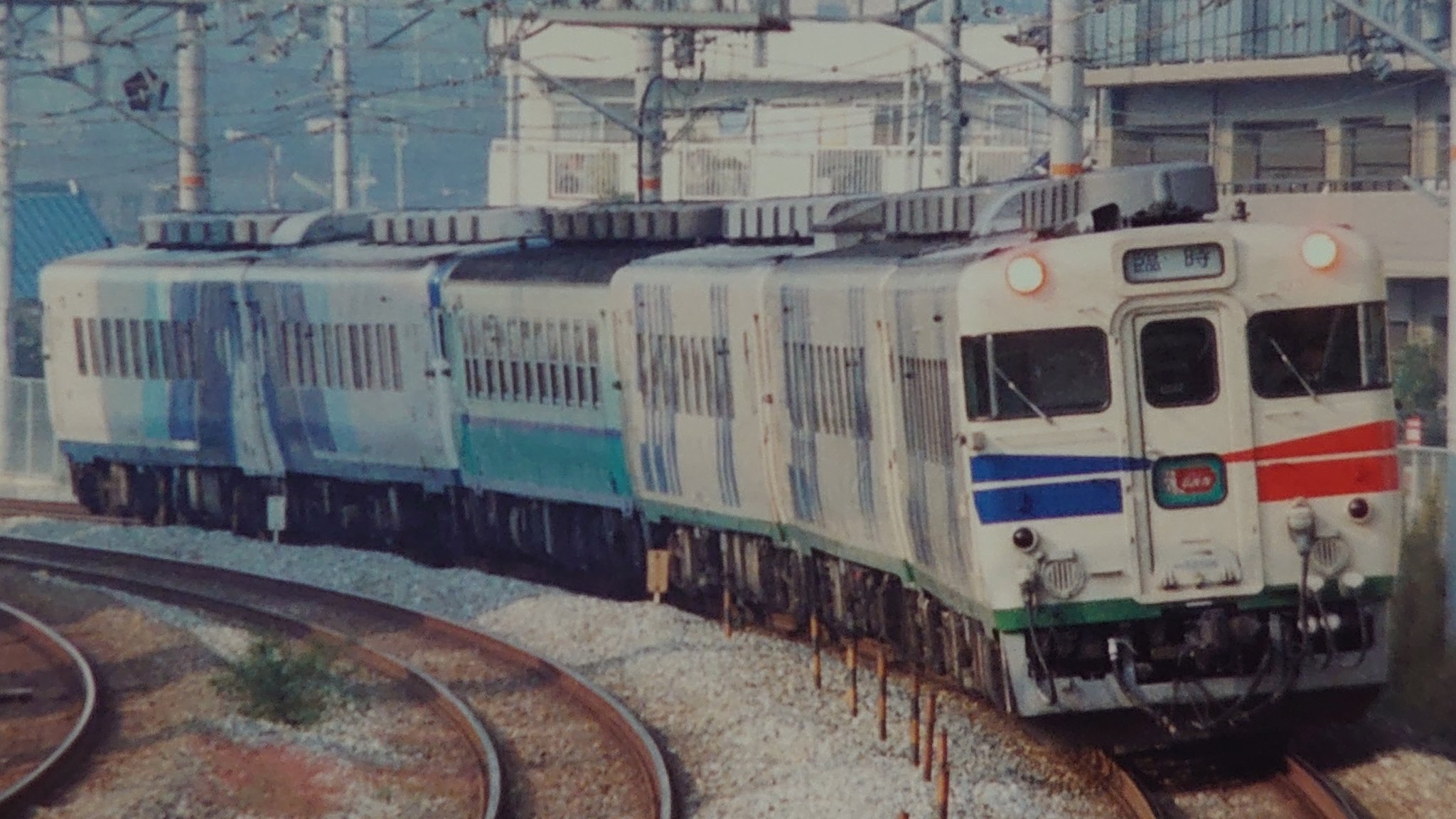上野東京ライン 高槻行き على X: 