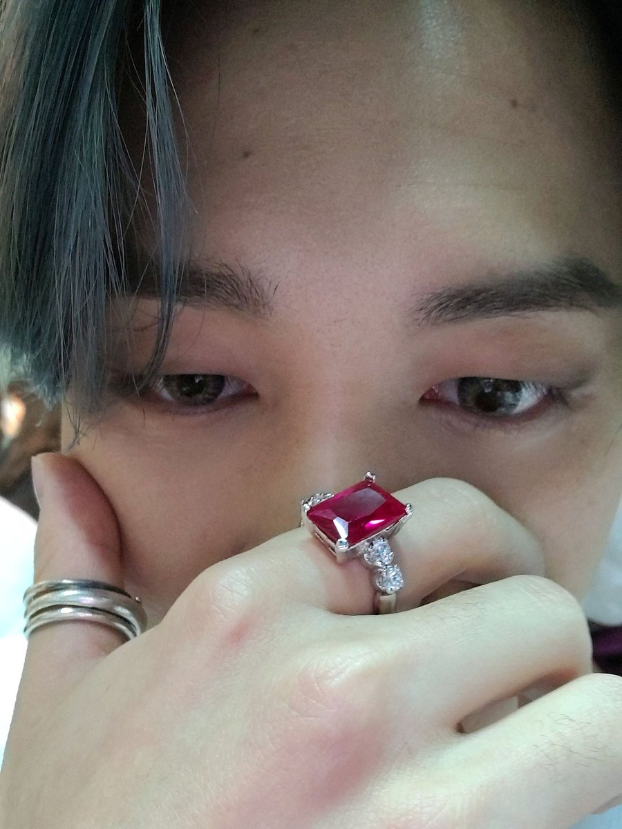 B75Bangtan15's tweet photo. OT7 WE WON!! @BTS_twt https://t.co/dWX7MMvOca