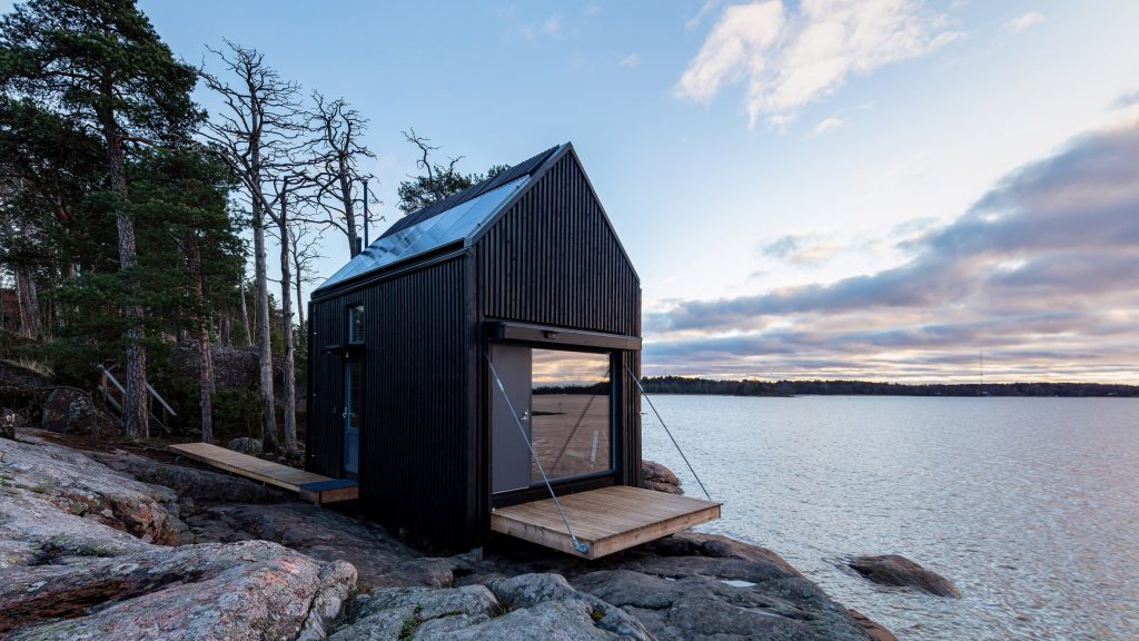Majamaja is an off-grid seaside cabin near Helsinki https://t.co/qOmUfqrIzh https://t.co/MAxsZbqZys